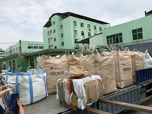 51漫画成人无遮挡金屬